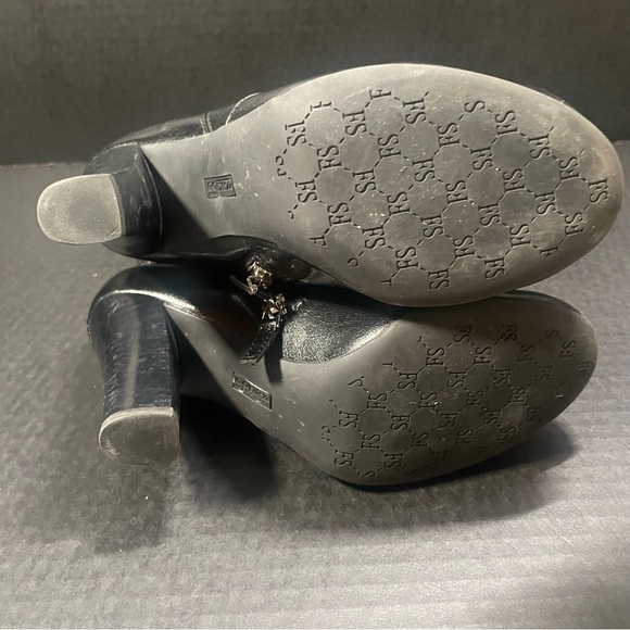 Franco Sarto Buckle Adorned Black Ankle Boots 5.5M EUC PRICE FIRM - Picture 7 of 11